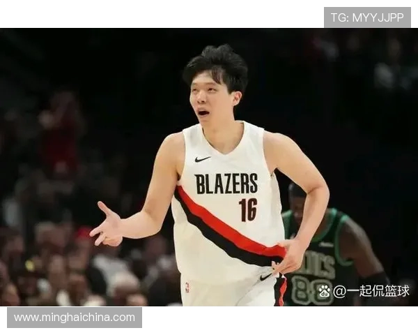 开拓者买断艾顿腾出空间！杨瀚森崛起，湖人签约状元中锋补强争冠短板